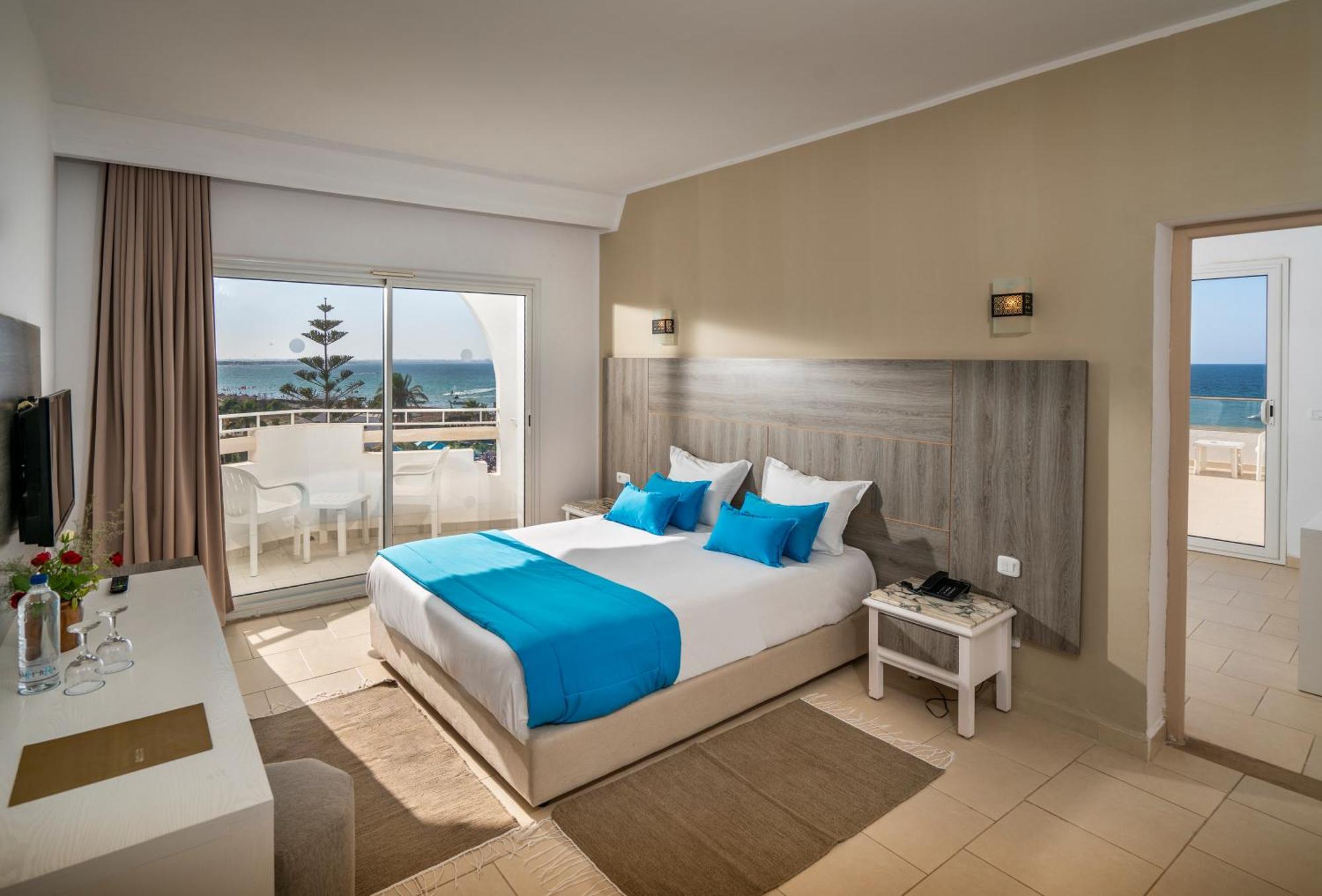 Hotel Vincci Helya 4*
